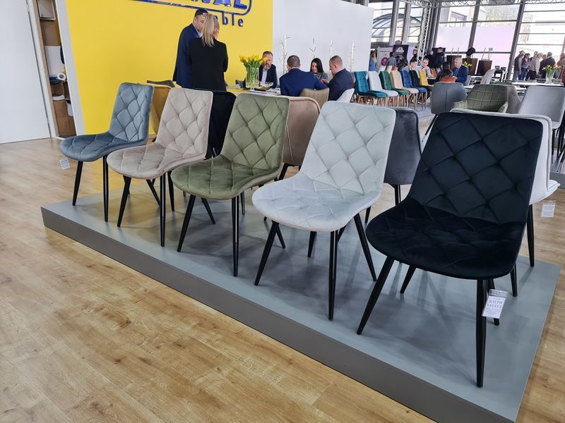 Стілець SIGNAL RALPH VELVET чорний каркас/чорний BL.19 RALPHVCC фото