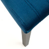 На фото ніжка деревʼяного стільця DIEGO 2 HALMAR (чорний / синій)
